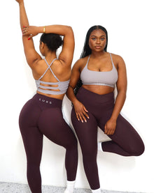  Young female in Australia wearing the best  custom designed, premium, high performance activewear leggings that stay up during workouts, are comfortable, non-slip and breathable.